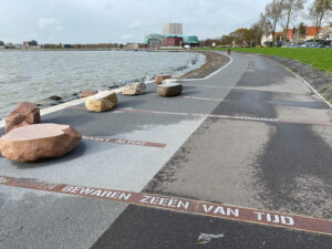 Letter strips Stadsstrand Hoorn